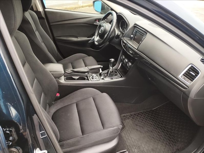 Mazda 6 2,2 110KW Skyactiv-D - fotka 8 z 18