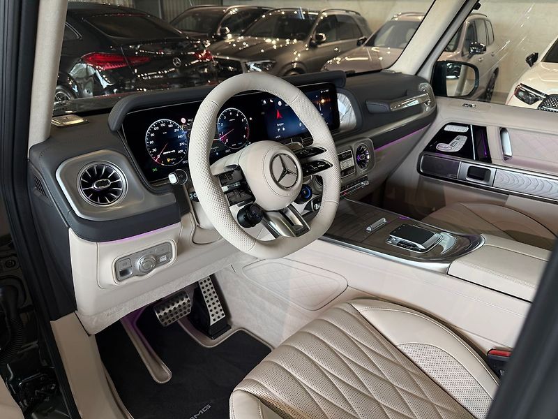 Mercedes-Benz Třídy G G63 AMG PERFORMANCE MANUFAKTUR - fotka 16 z 48