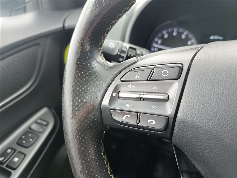 Hyundai Kona 1,0 T-GDi Style - fotka 17 z 20