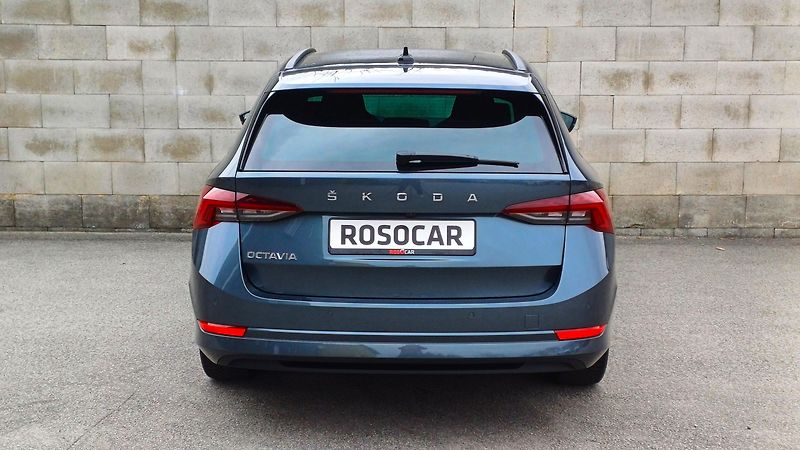 Škoda Octavia (2022) combi 2.0 TDI 110kW DSG-SPORT - fotka 6 z 46