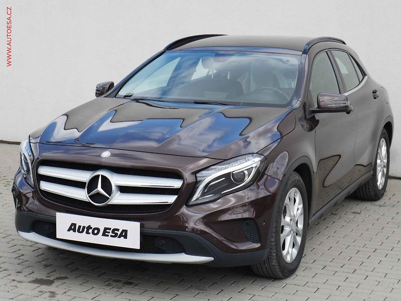 Mercedes-Benz GLA (2014) 2.2CDi 4Mat, 2.maj,ČR - fotka 3 z 22