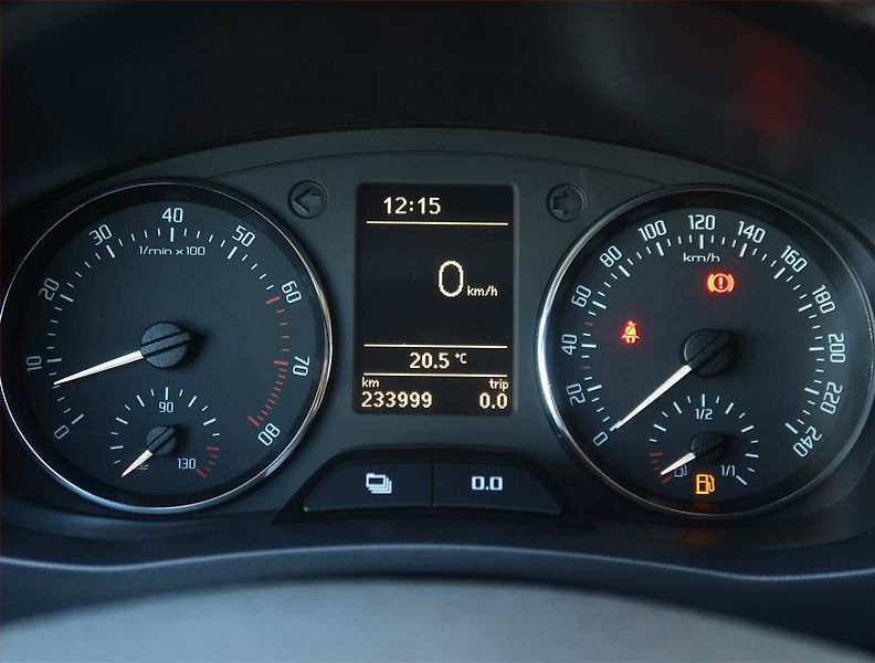 Škoda Fabia (2010) Sport 1.2 TSI, po STK - fotka 11 z 15