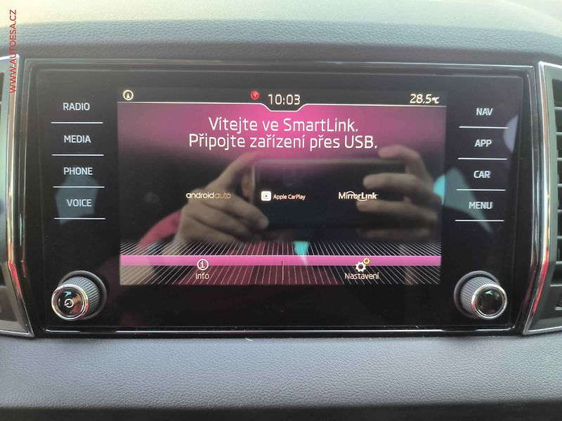 Škoda Karoq (2020) 1.5 TSi, Drive, LED, kamera - fotka 13 z 23