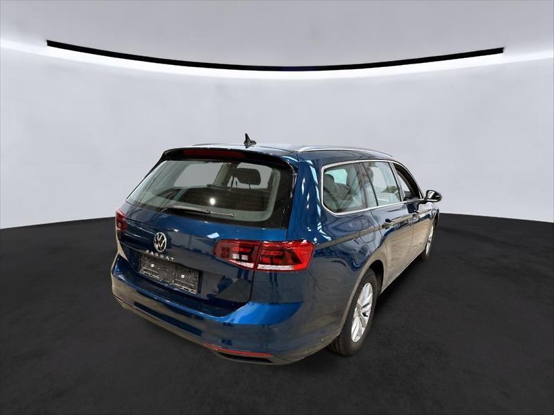 Volkswagen Passat 2,0 TDI TAŽNÉ KAMERA EL.KUFR - fotka 4 z 11
