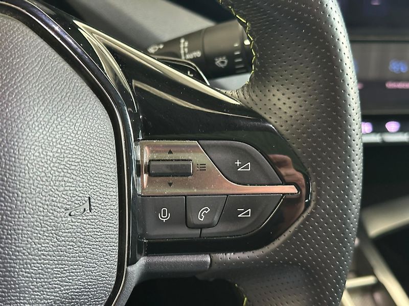 Peugeot 308 (2022) 1.5HDi,GT,ČR,DPH,1.maj. - fotka 17 z 20