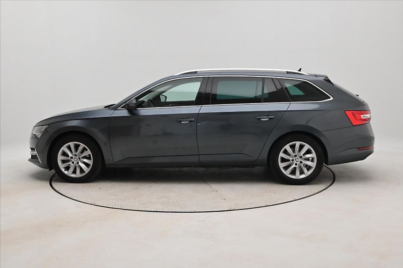 Škoda Superb 1,4 TSI iV 160 kW DSG Style Zá - fotka 8 z 33
