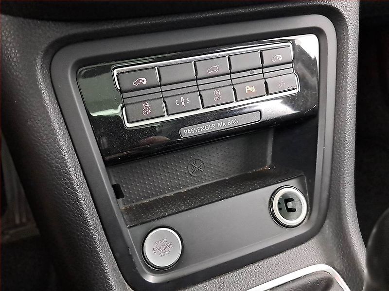 Volkswagen Sharan (2014) 2.0 TDI, Kůže, Navi, Bi-Xenony - fotka 18 z 22