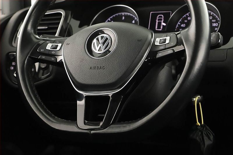 Volkswagen Golf (2019) 2.0 TDI, Serv.kniha, Tempomat - fotka 13 z 15