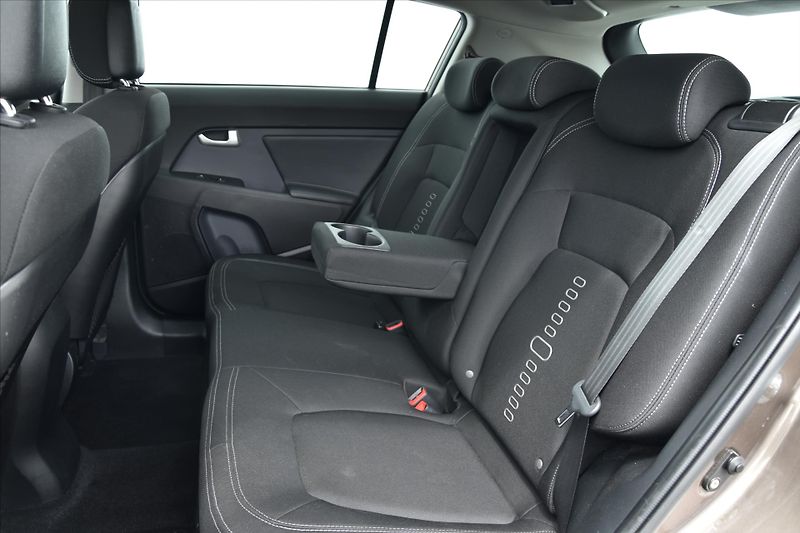 Kia Sportage 2.0 CRDI 135kW 4WD ČR - fotka 11 z 25