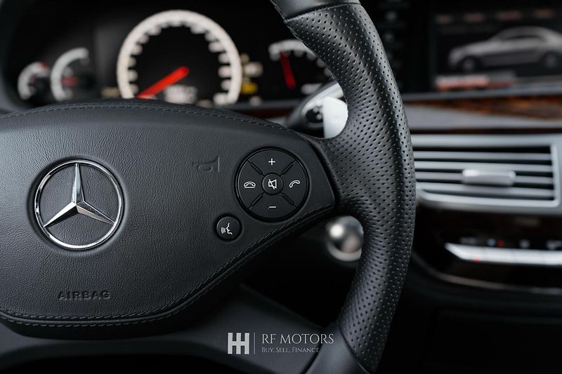 Mercedes-Benz Třídy S (2013) AMG S 63 5.5 V8 Biturbo - fotka 45 z 56