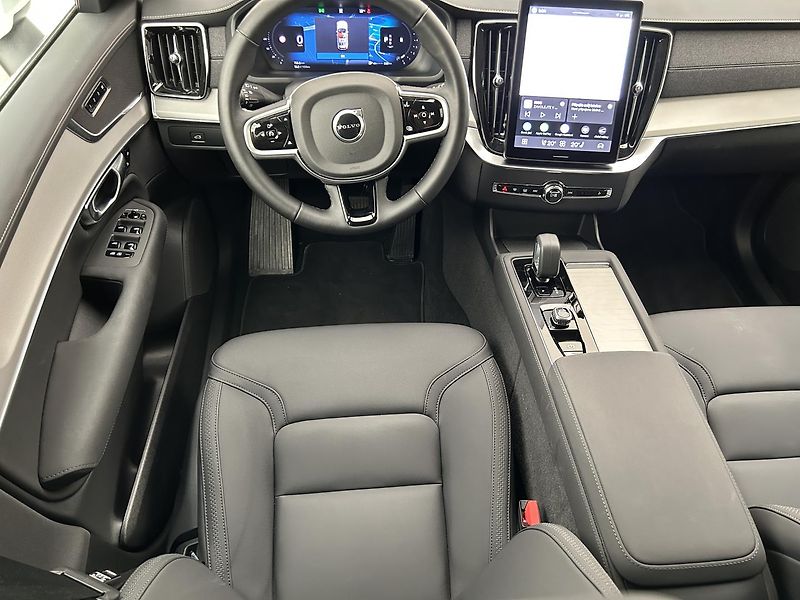 Volvo XC90 2.0 B5 4x4 . - fotka 15 z 26