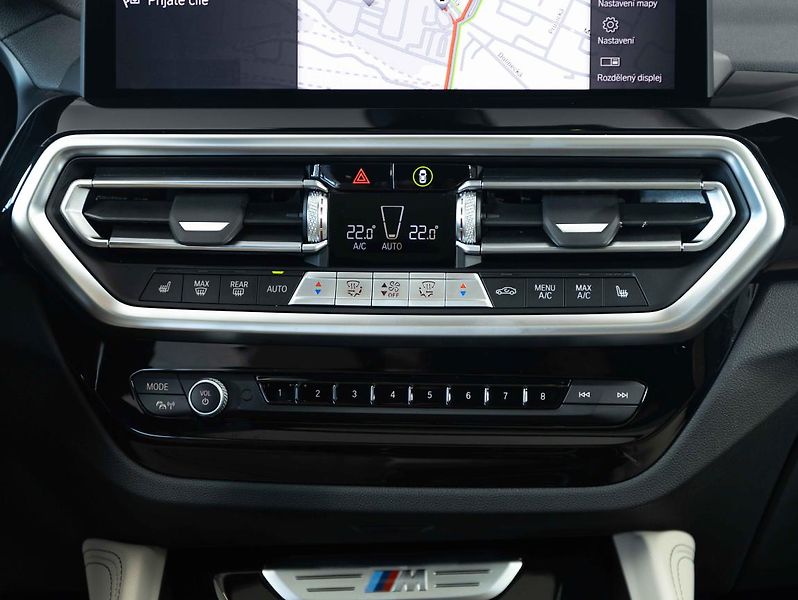 BMW X4 M40d - fotka 14 z 24