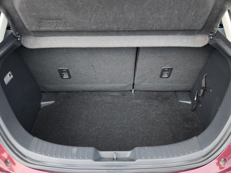 Mazda 2 (2019) CHALLENGE 1.5 SkyActive 55kW, - fotka 20 z 20