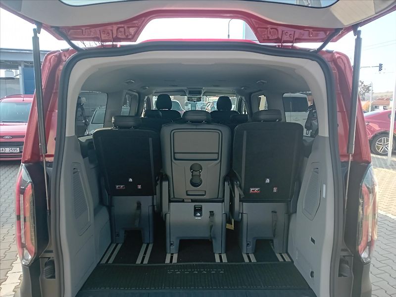 Ford Tourneo Custom (2025) 2,0 EcoBlue 125 kW/170 k  Acti - fotka 5 z 14