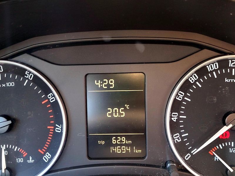 Škoda Octavia 1,2TSi 105k*SERV.KNÍŽKA*       - fotka 38 z 42