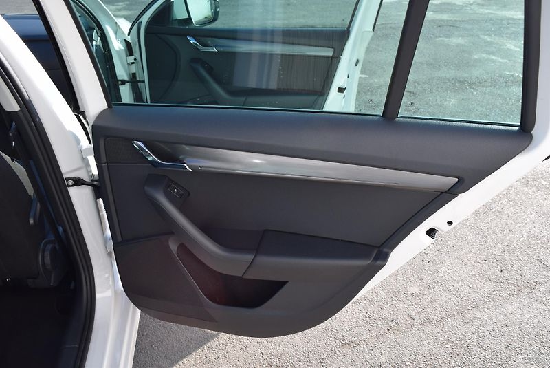 Škoda Octavia (2020) 1.5TSI 110kwSTYLE FULL LED NAV - fotka 45 z 48