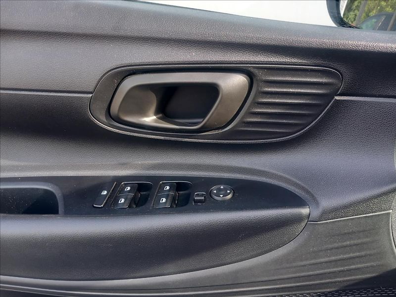 Hyundai i20 1,2 COMFORT CLUB - fotka 15 z 22