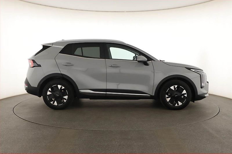 Kia Sportage (2025) 1.6 T-GDI, Exclusive, Navigace - fotka 6 z 24