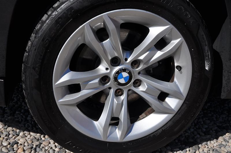 BMW X1 20d xDrive 130kW Automat - fotka 16 z 19