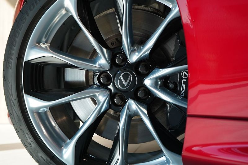 Lexus LC 500 Sport+ 351 kW - fotka 13 z 40
