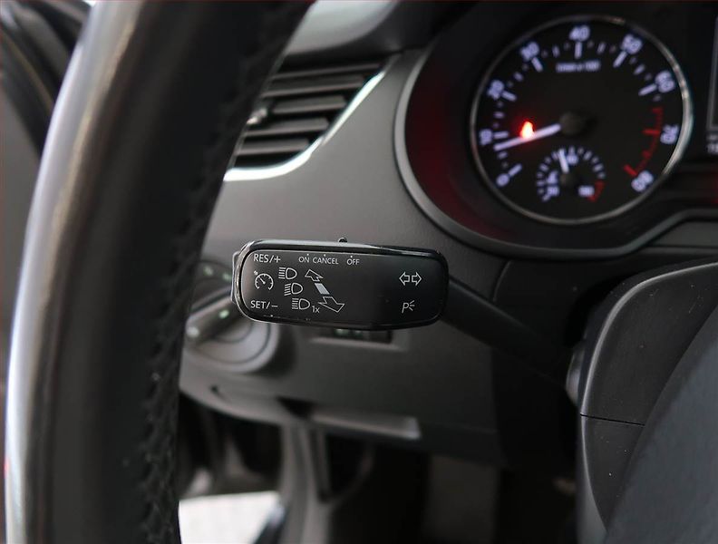 Škoda Octavia (2013) 1.4 TSI, Serv.kniha, Kůže - fotka 18 z 21