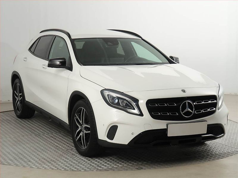 Mercedes-Benz GLA (2018) Urban 220 4MATIC - fotografie inzerátu