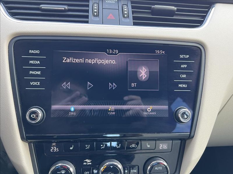 Škoda Octavia 2,0 TDi DSG STYLE nové rozvody - fotka 29 z 39
