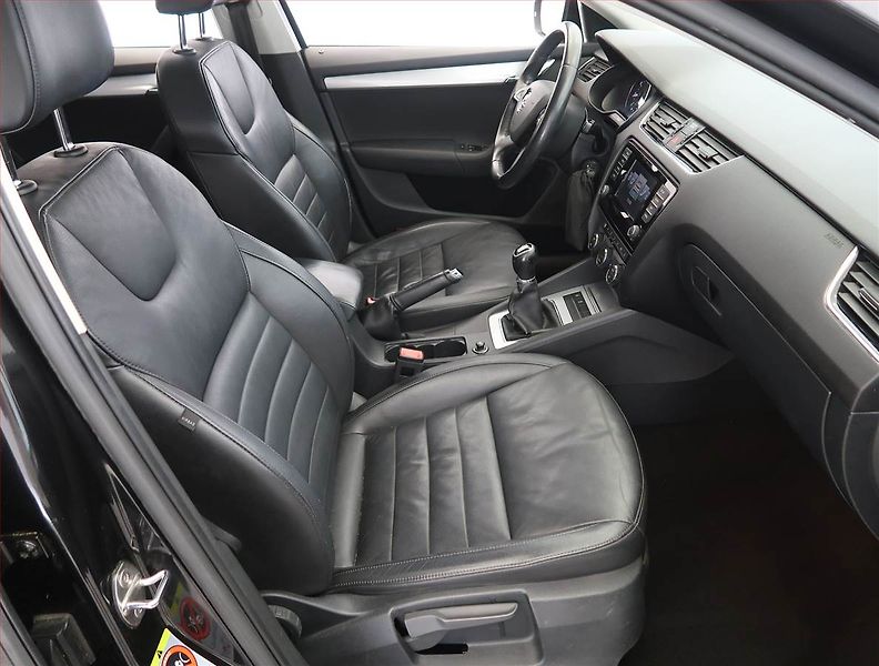 Škoda Octavia (2013) 1.4 TSI, Serv.kniha, Kůže - fotka 9 z 21