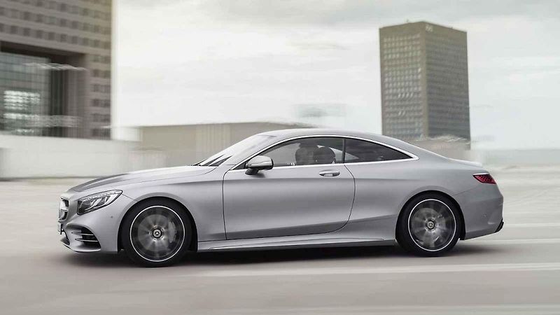 Mercedes-Benz třídy S Kabriolet.