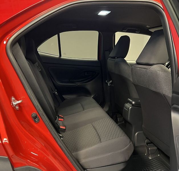 Toyota Yaris Cross 1.5 Hybrid AT STYLE - fotka 12 z 16