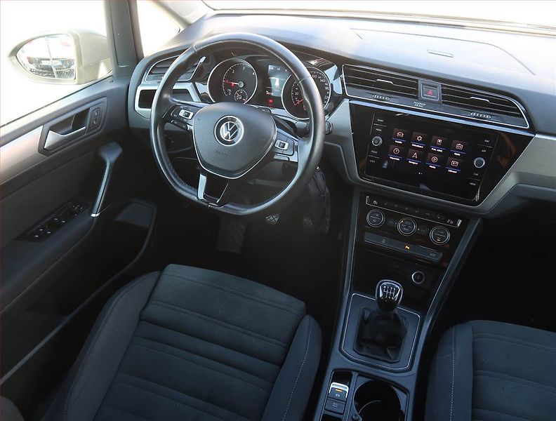 Volkswagen Touran (2020) Comfortline 2.0 TDI - fotka 7 z 21