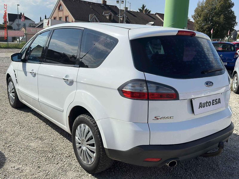 Ford S-MAX (2009) 2.5T, autoAC - fotka 6 z 19
