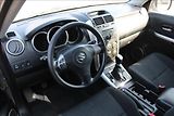 Suzuki Grand Vitara 2,0 i + LPG  LPG,4 x 4,TAŽNÉ - náhled 10