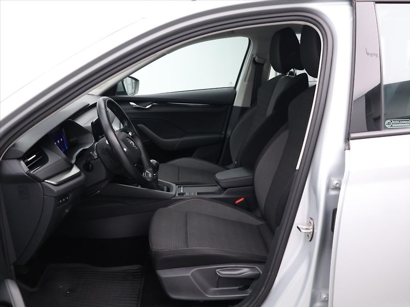 Škoda Octavia 2,0 TDI 85kW CZ 1.Maj DPH LED - fotka 10 z 28