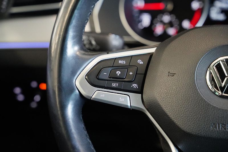 Volkswagen Passat - fotka 15 z 29