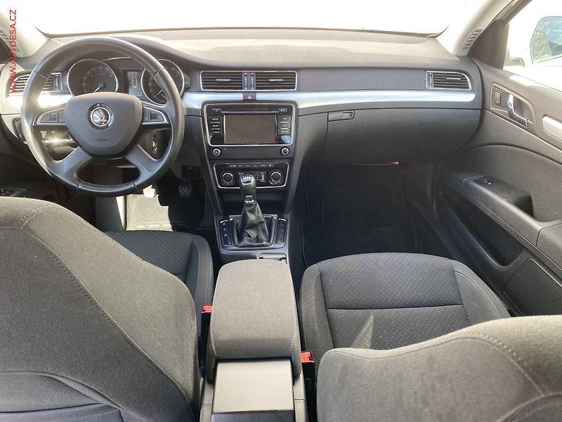 Škoda Superb (2015) 2.0 TDi, Ambition, bixen, - fotka 8 z 18