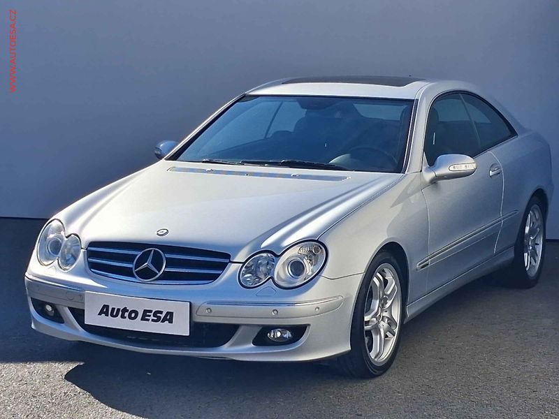 Mercedes-Benz CLK (2006) 3.5 V6, 1.maj, AT, bixe - fotka 3 z 19