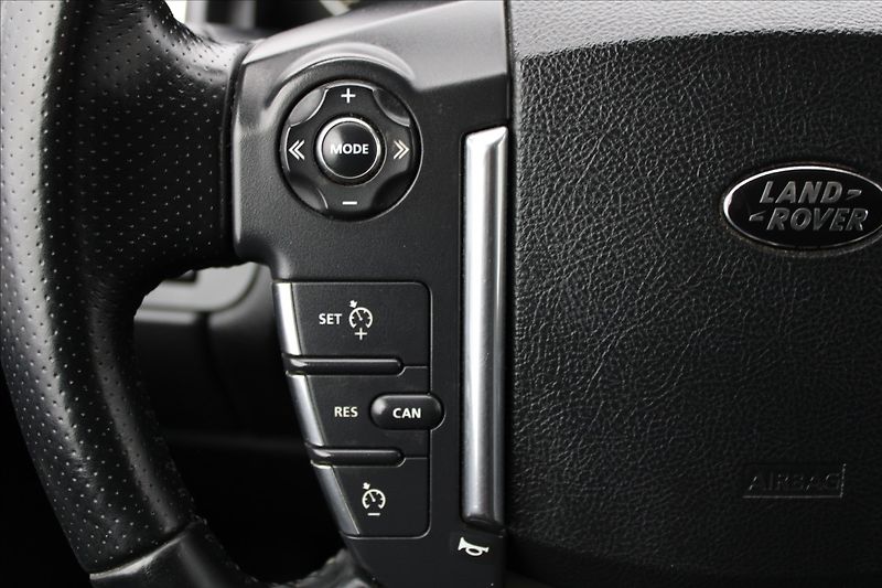 Land Rover Range Rover Sport 3,0 TDV6  ČR,A/T,4x4,DPH,HSE - fotka 20 z 46