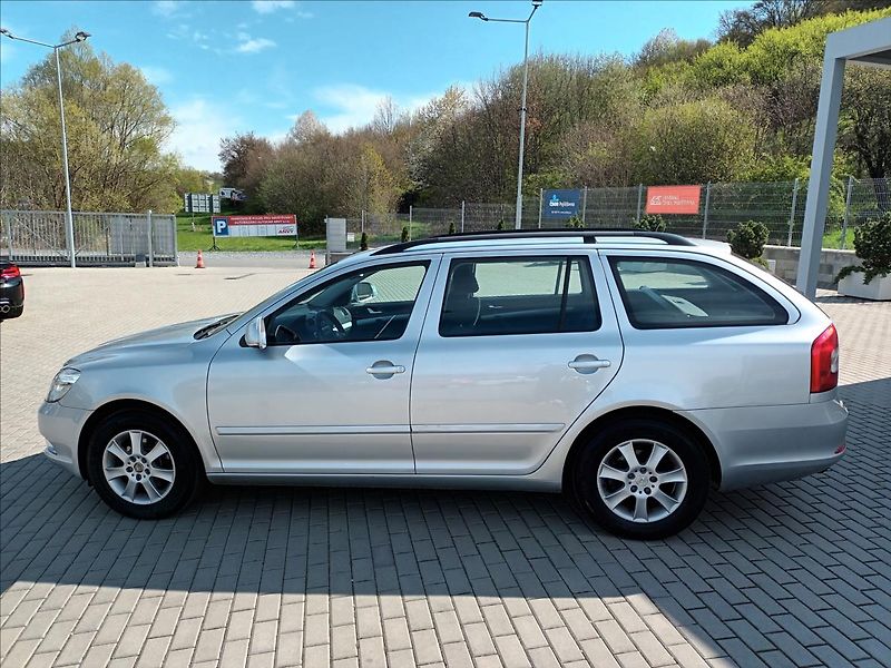 Škoda Octavia 1,2 TSI,77kw,KLIMA,TEMPOMAT, - fotka 8 z 29