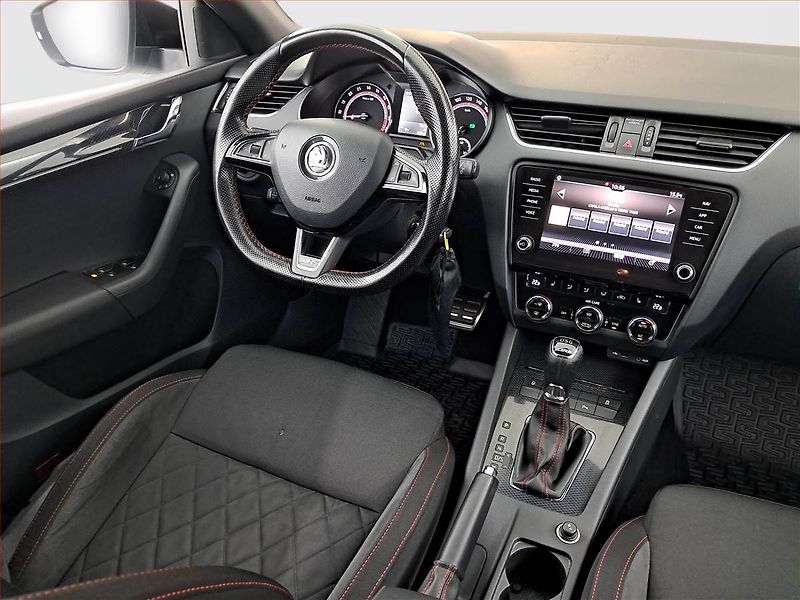 Škoda Octavia (2017) RS 2.0 TDI 4x4 DSG, 4X4 - fotka 7 z 22