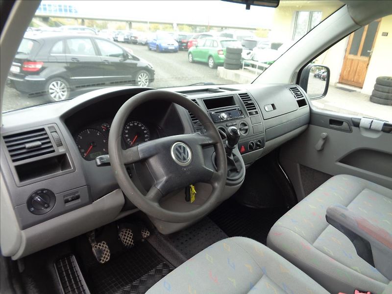 Volkswagen Transporter 1,9 - fotka 13 z 17