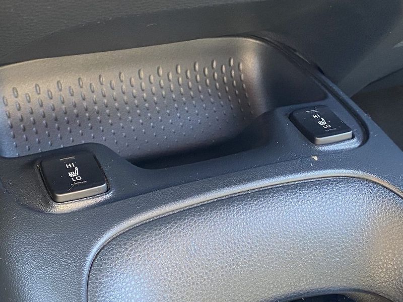 Toyota Corolla 1.5i, ČR, Style Tech, DPH - fotka 13 z 17