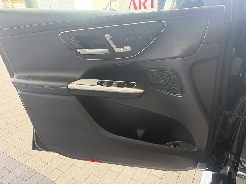 Mercedes-Benz GLC (2022) GLC 220d 4MATIC - fotka 46 z 50
