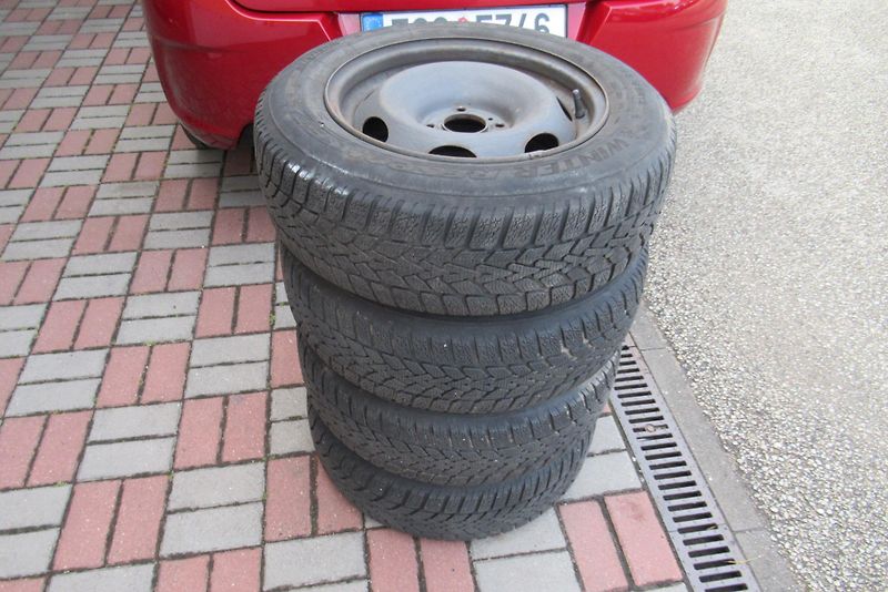 Citroën C4 1.6 VTi KLIMA TAŽNÉ 1.MAJITEL - fotka 19 z 21