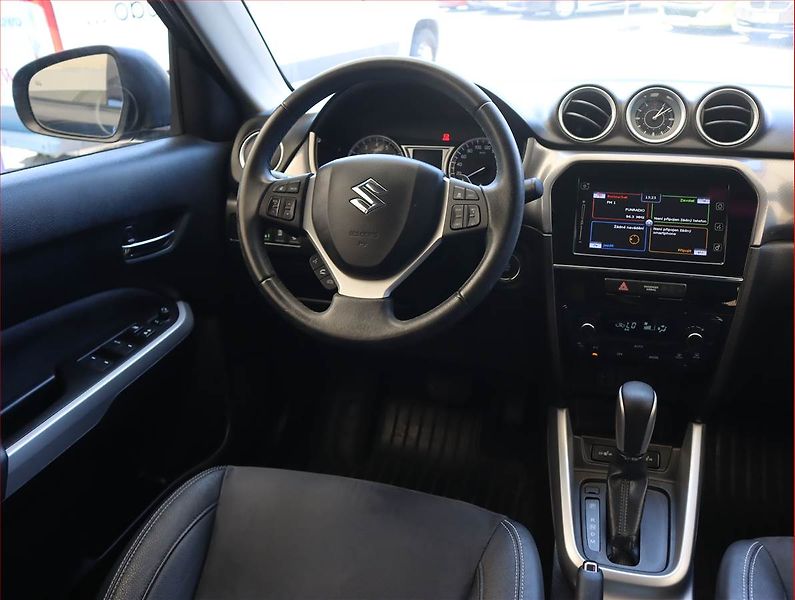 Suzuki Vitara (2018) 1.6 VVT, Automat, Serv.kniha - fotka 7 z 21