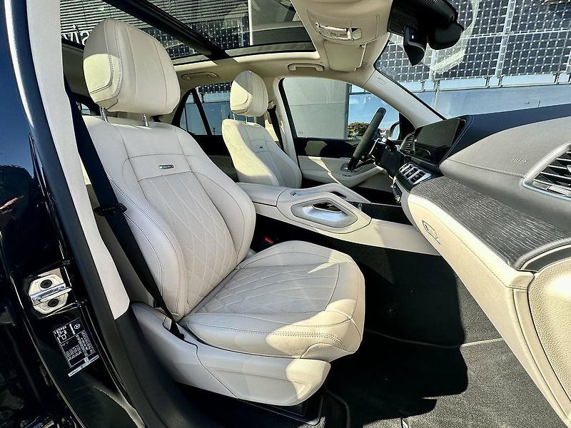 Mercedes-Benz GLE (2025) 63 AMGs 4Matic+ - fotka 13 z 33