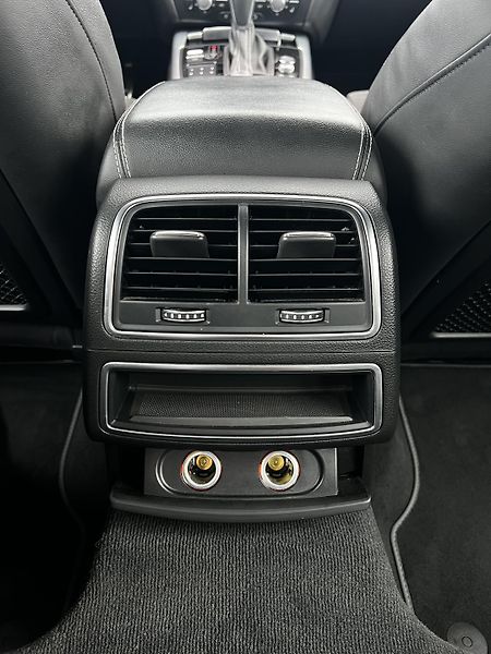 Audi A6 3.0TDI 200kW Quattro S-Line TZ - fotka 24 z 27
