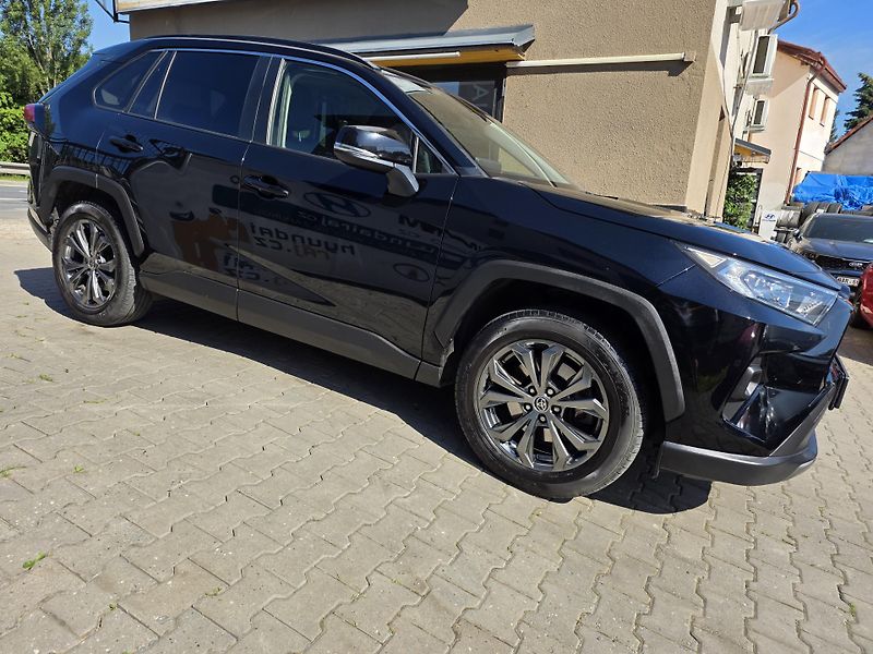 Toyota RAV4 2.0-4x4-AUT-1.MAJITEL-ZÁRUKA - fotka 12 z 40