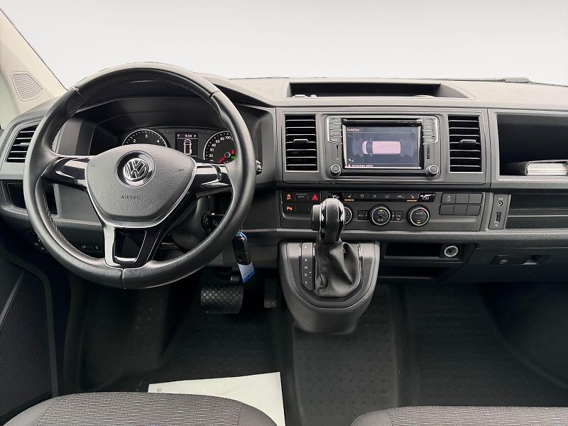 Volkswagen Caravelle (2017) LONG 4x4 DSG 110kW 9MÍST NAVI - fotka 11 z 21