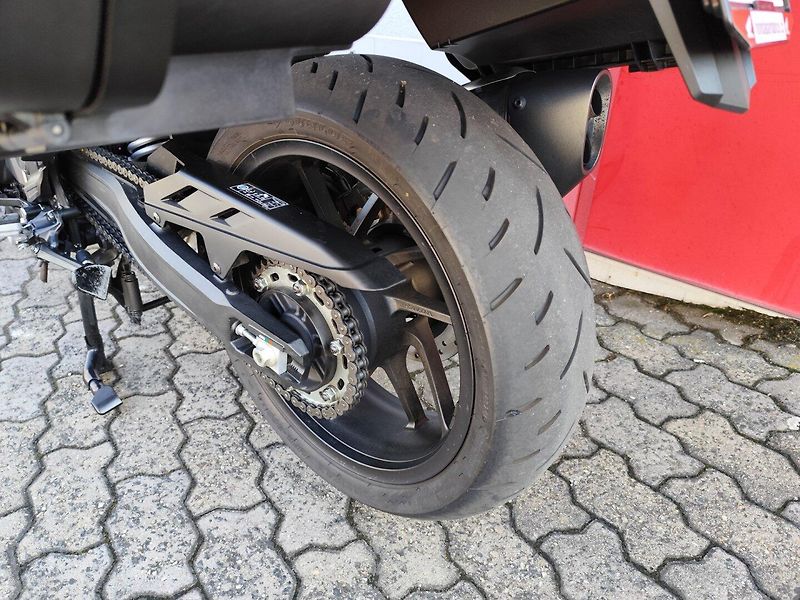 Honda NT 1100 Top Box - fotka 9 z 12